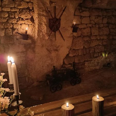 Meuble De Tourisme Petit Chail Saint Savinien Zewnętrze zdjęcie