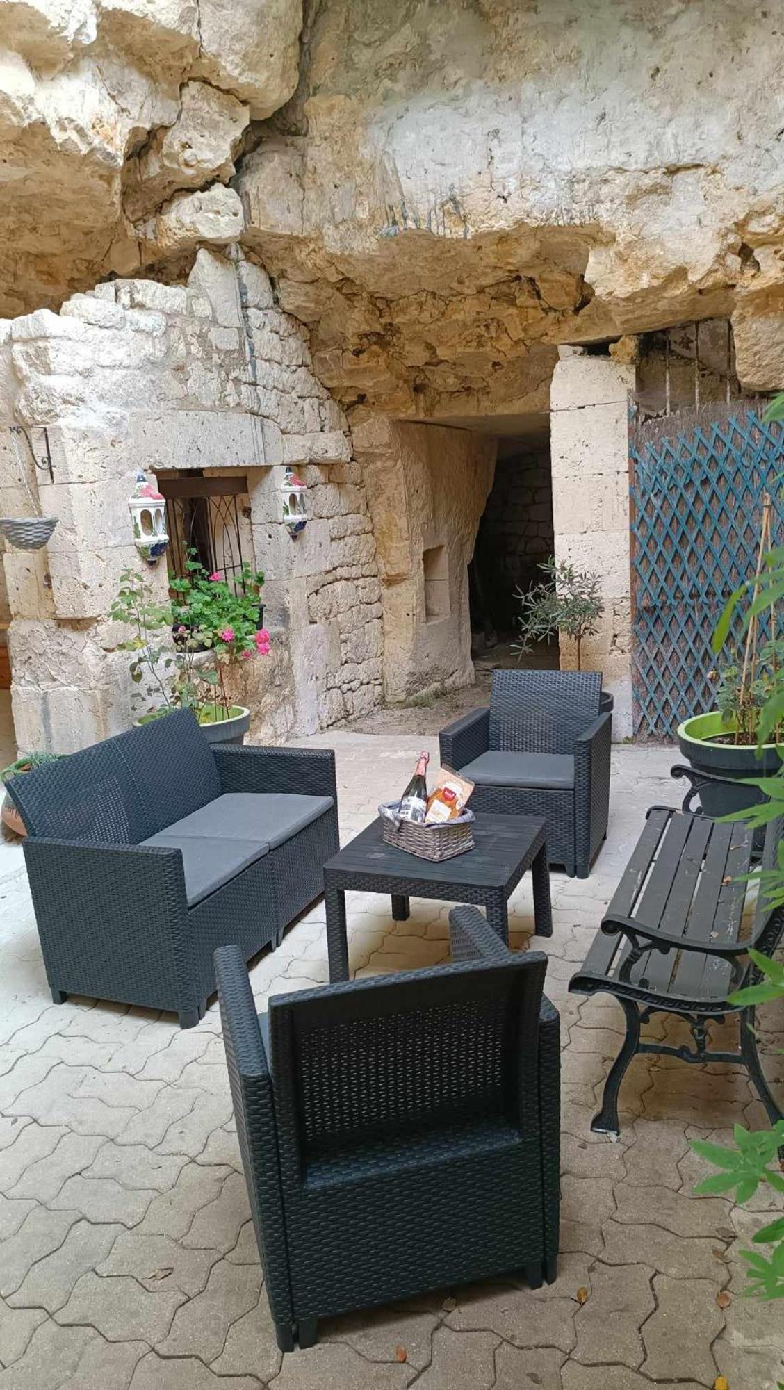 Meuble De Tourisme Petit Chail Saint Savinien Zewnętrze zdjęcie