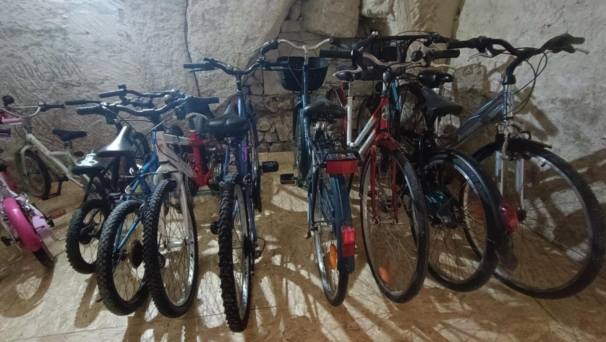 Meuble De Tourisme Petit Chail Saint Savinien Zewnętrze zdjęcie